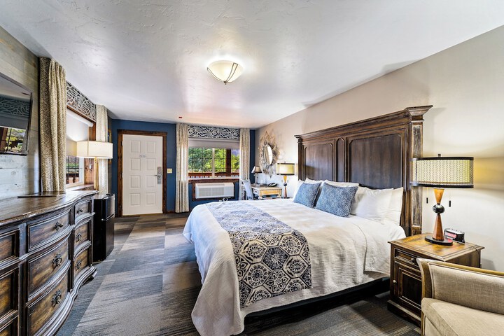 Room 21 of 82