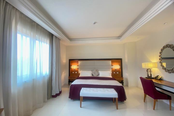 Room 30 of 125
