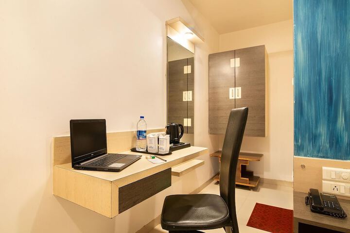 Business Center 49 of 53