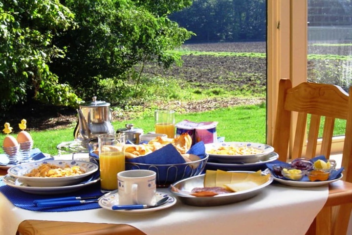 Breakfast/Coffee Service 22 of 31