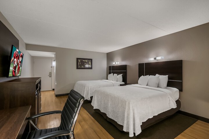 Deluxe 2 Queen Beds Accessible (9 of 12)