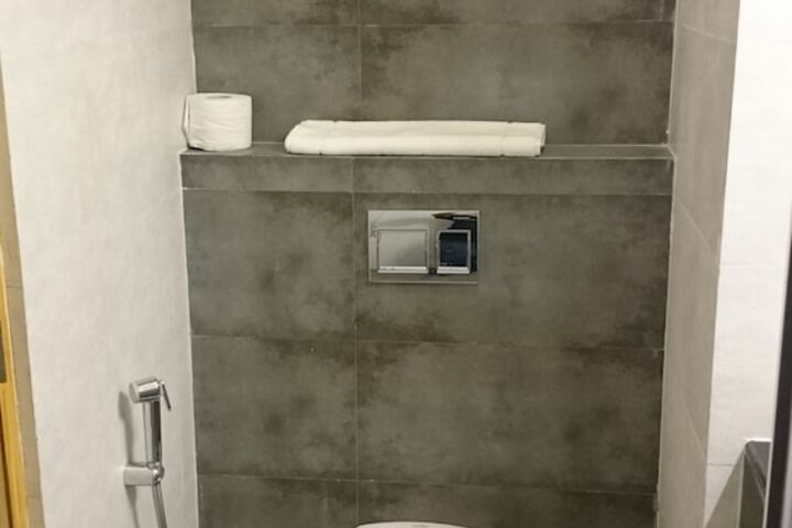 Room 15 of 30