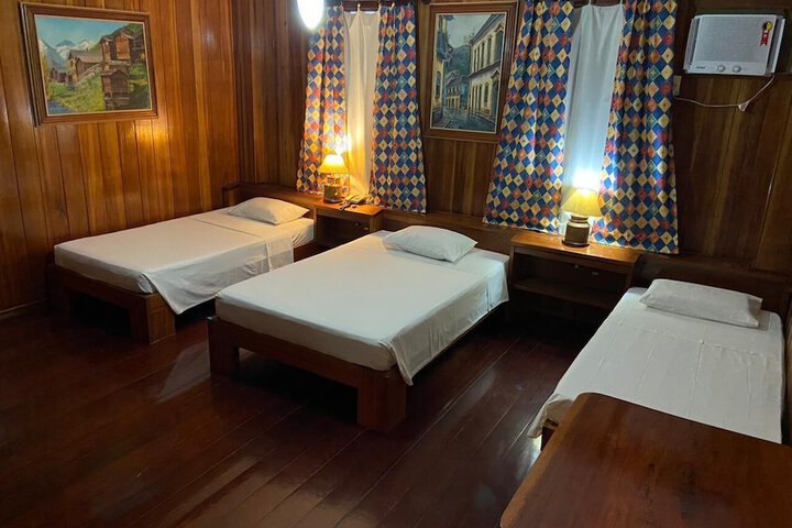Room 4 of 42