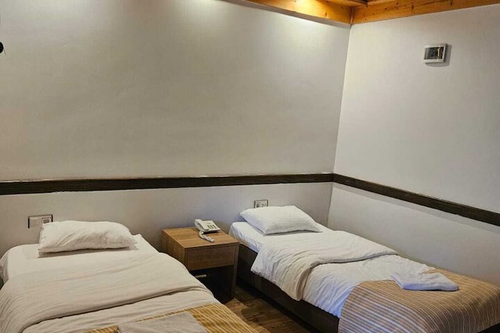 Room 6 of 46