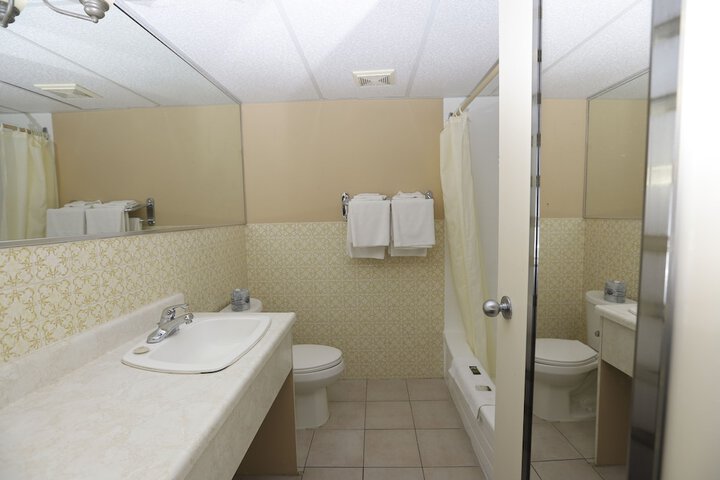 Room 14 of 17