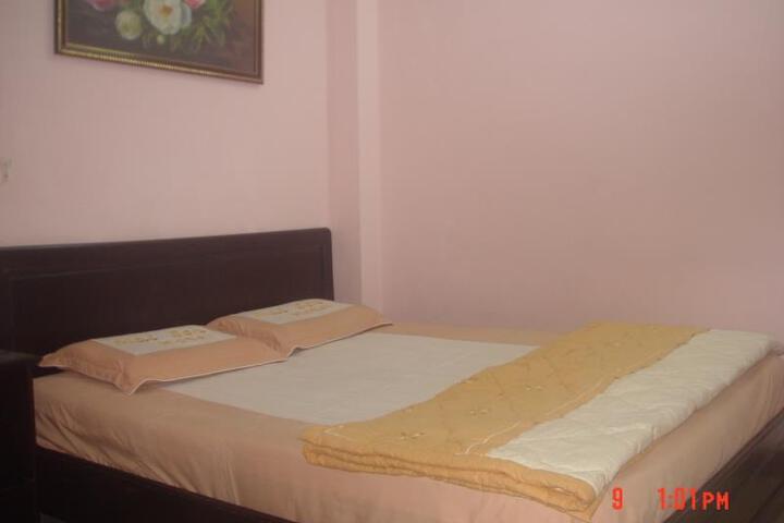 Room 3 of 6