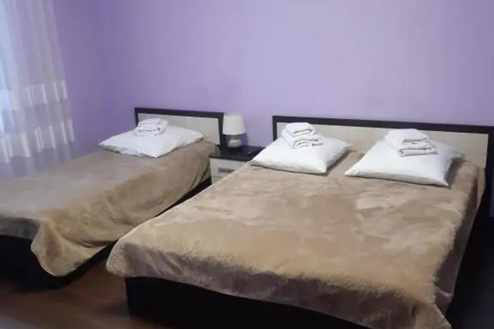 Room 6 of 27