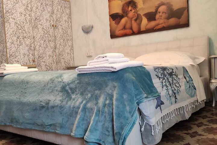 Room 15 of 31