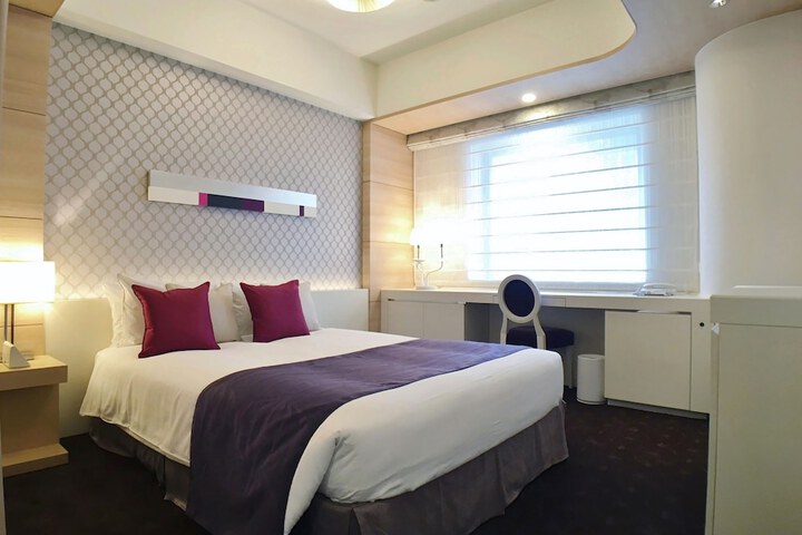 Room 26 of 151