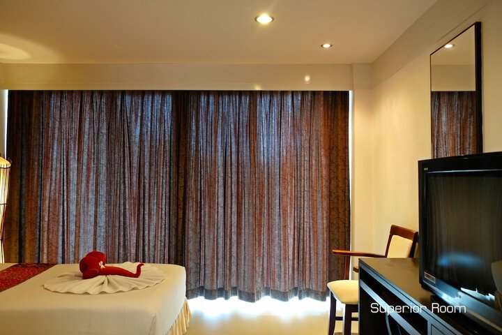 Room 30 of 128