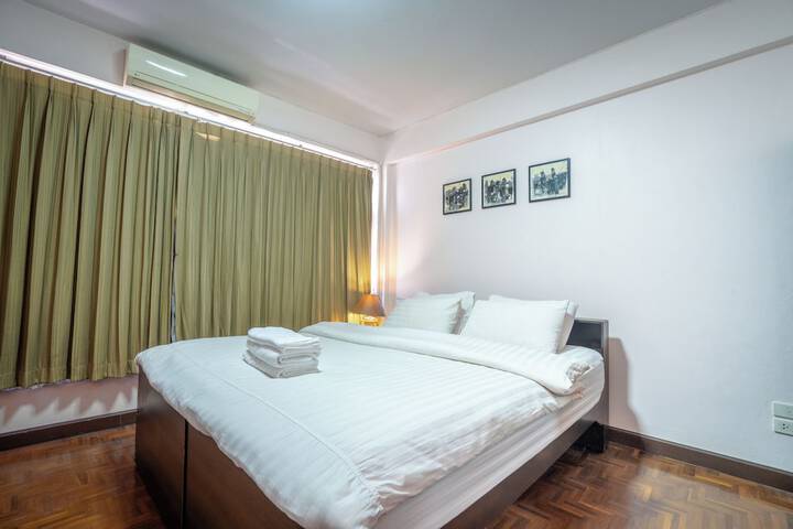 Room 10 of 25
