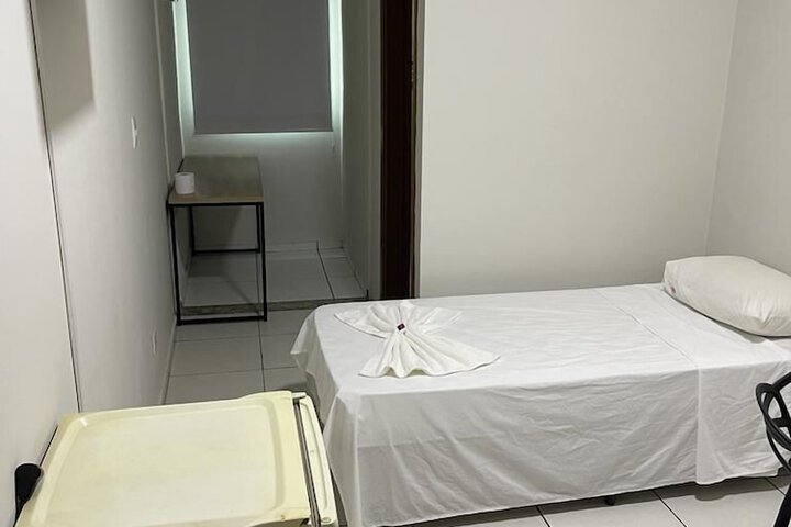 Room 2 of 7