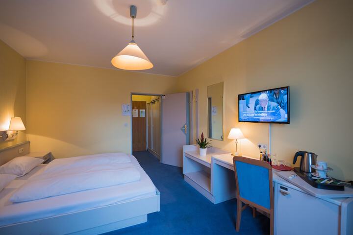 Room 16 of 57