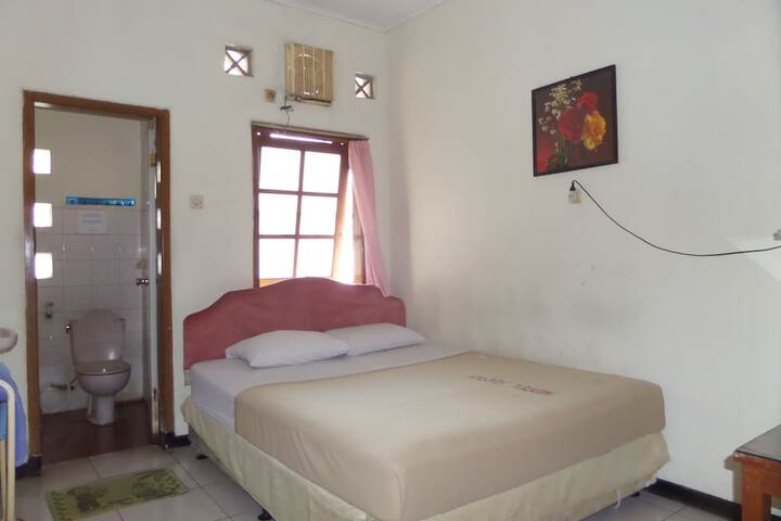 Room 6 of 34