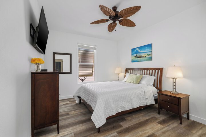 Room 10 of 43