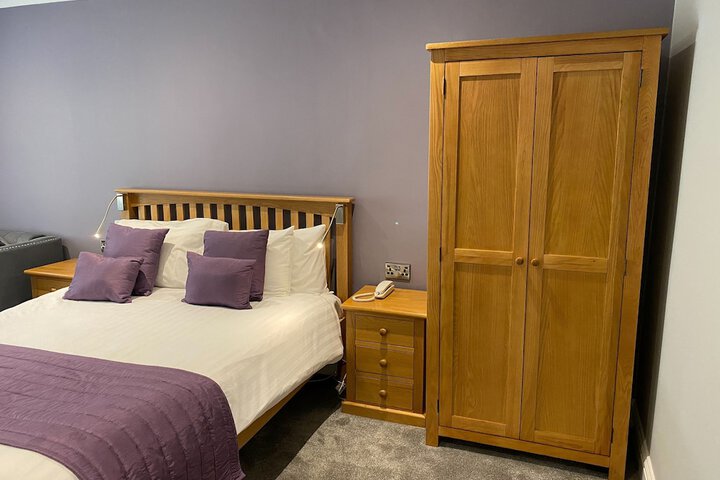 Room 13 of 84
