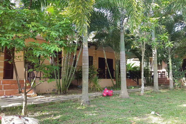 Property Grounds 25 of 34