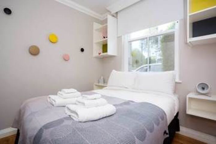 Room 7 of 17