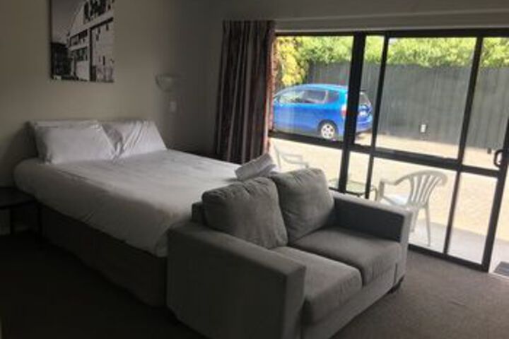Room 14 of 24