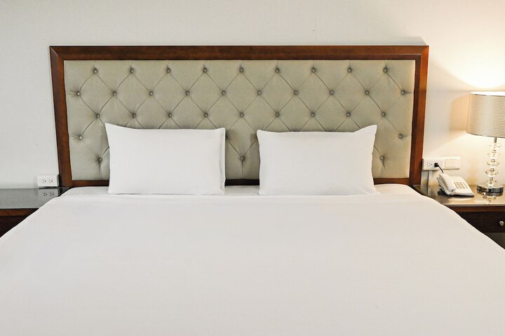 Room 43 of 72