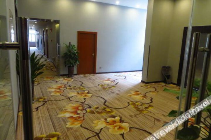 Hotel Interior 7 of 17