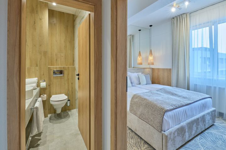 Room 41 of 60