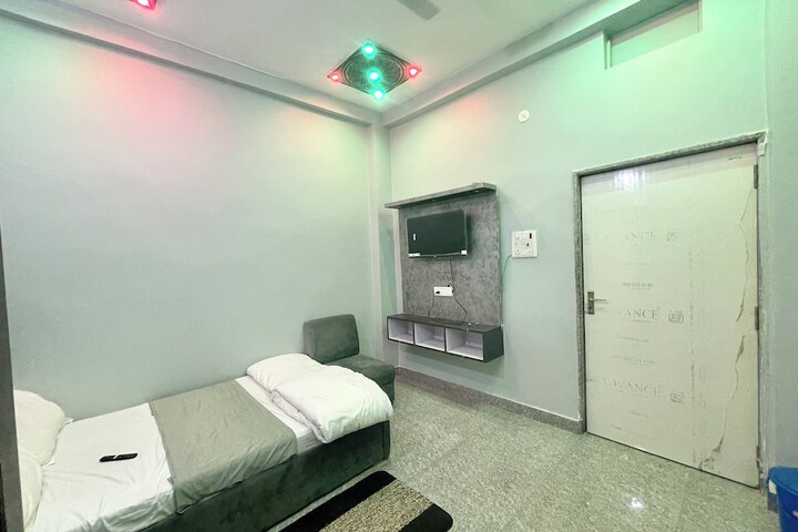 Room 13 of 59
