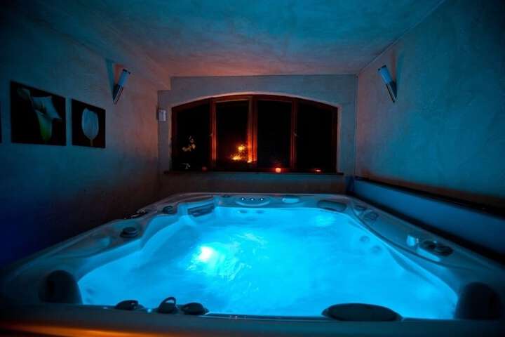 Spa 48 of 83