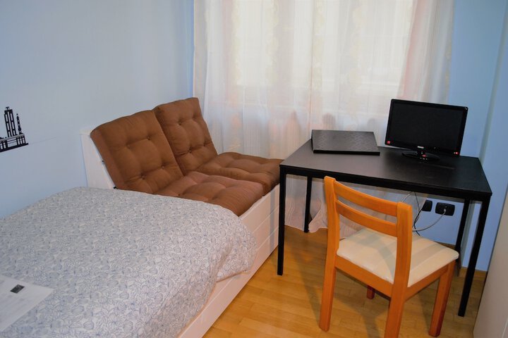 Room 6 of 23