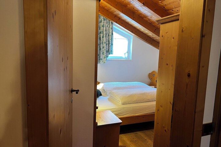 Room 33 of 55