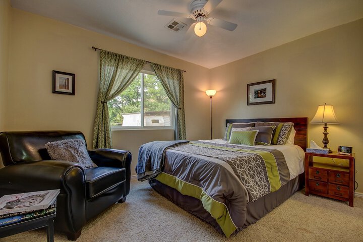 Room 4 of 39