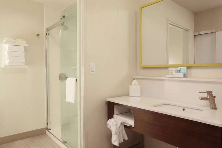 Bathroom shower