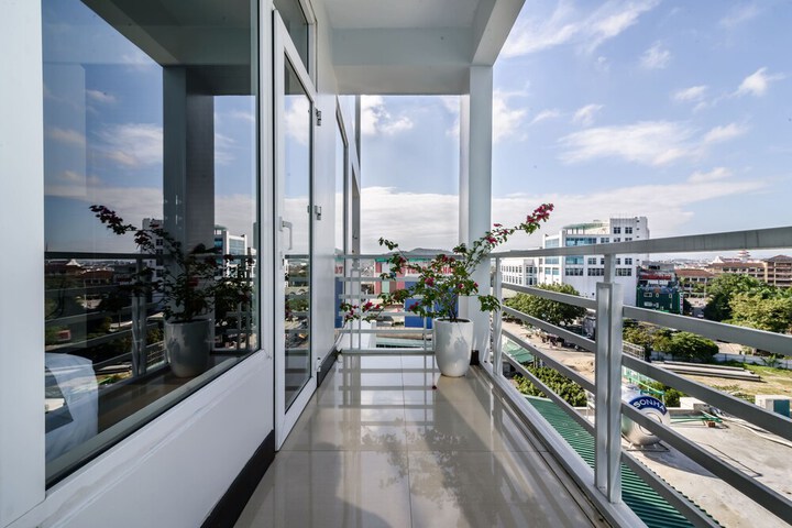 Terrace/Patio 101 of 104
