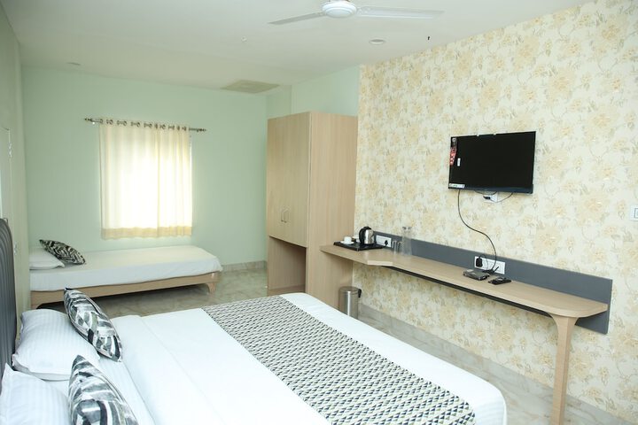 Room 8 of 50