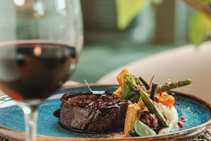 Dining 173 of 220