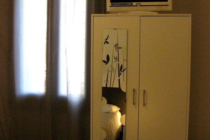 Room 26 of 38
