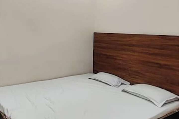 Room 17 of 41