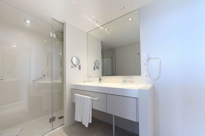 Clean Restrooms