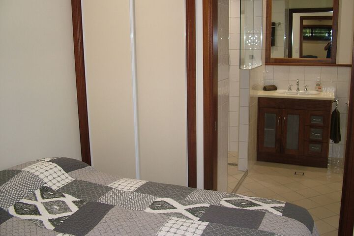 Room 17 of 35