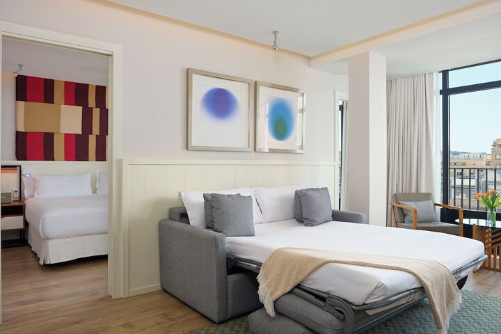 Room 30 of 85