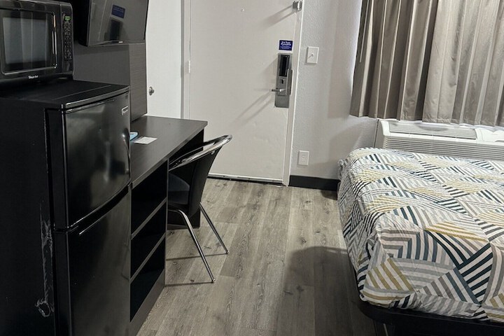 Room 36 of 54