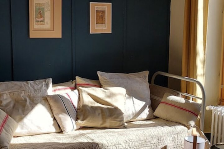 Room 16 of 36