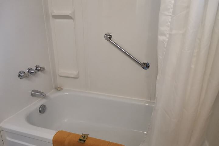 Room 60 of 80