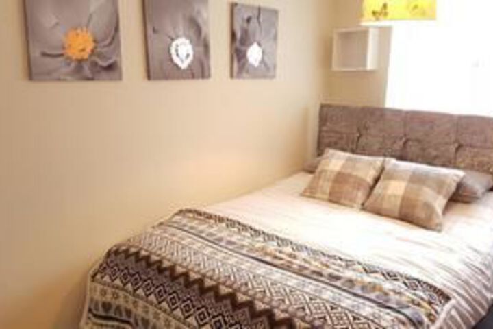 Room 7 of 10
