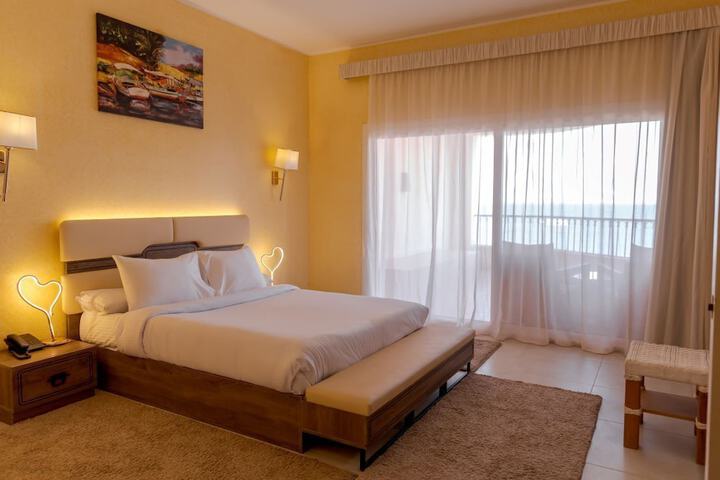 Room 20 of 33
