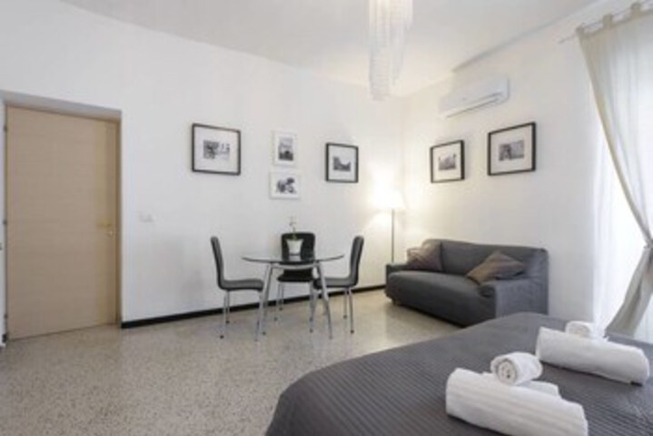 Room 11 of 14