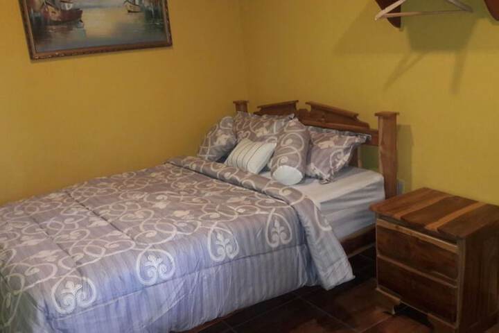 Room 16 of 38