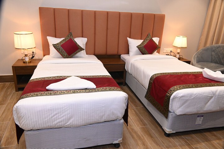 Room 12 of 49