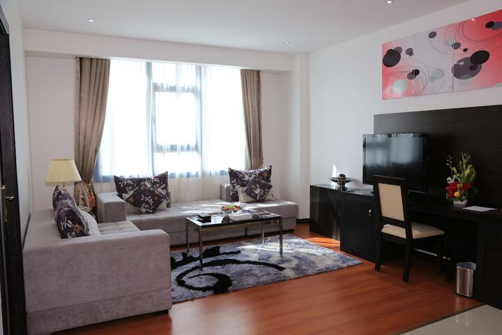 Room 37 of 62