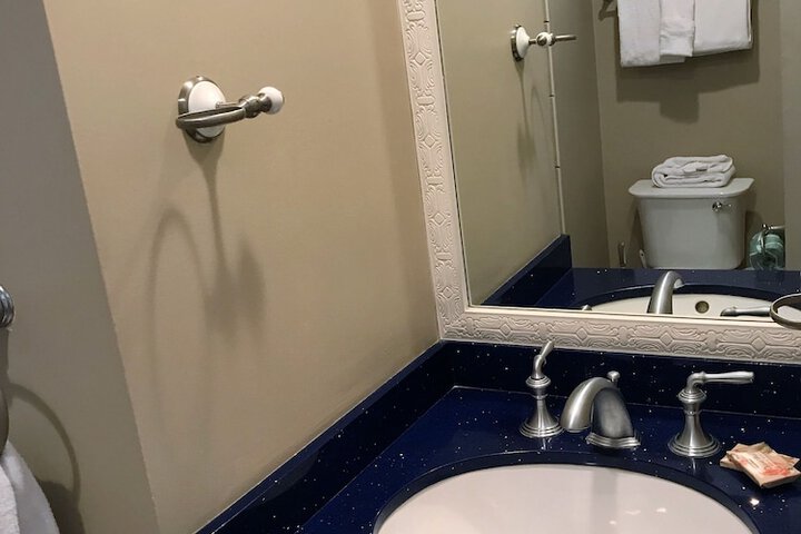 Room 96 of 123